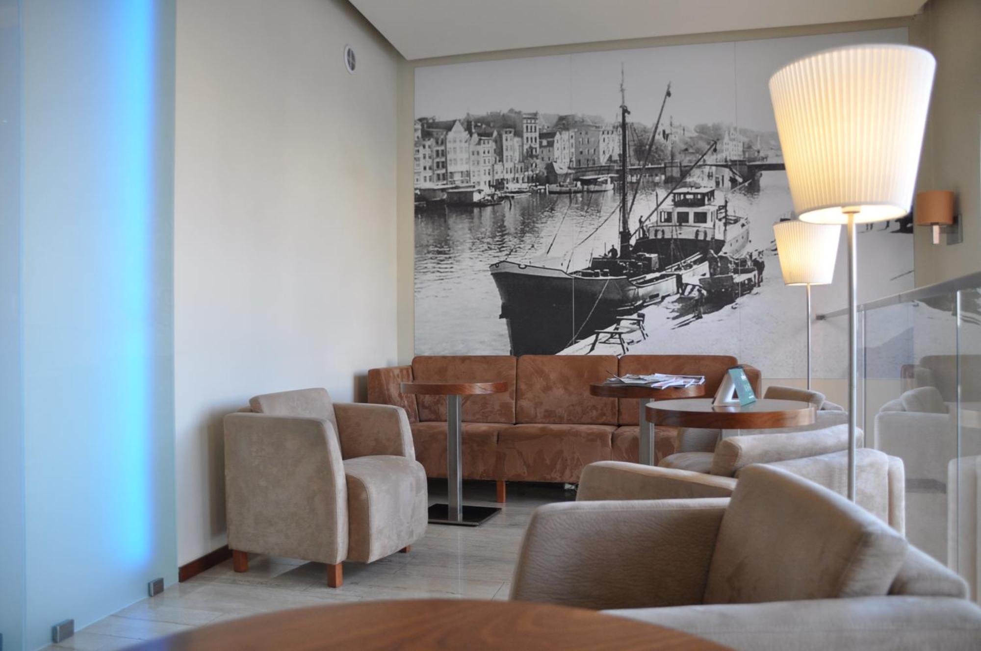 Hotel Atrium Эльблонг Экстерьер фото